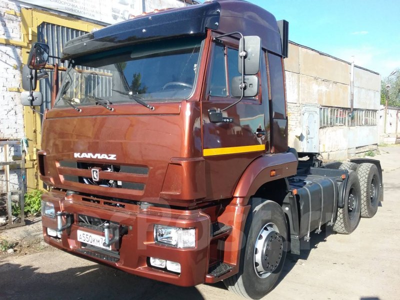 КАМАЗ 6520 седельный тягач