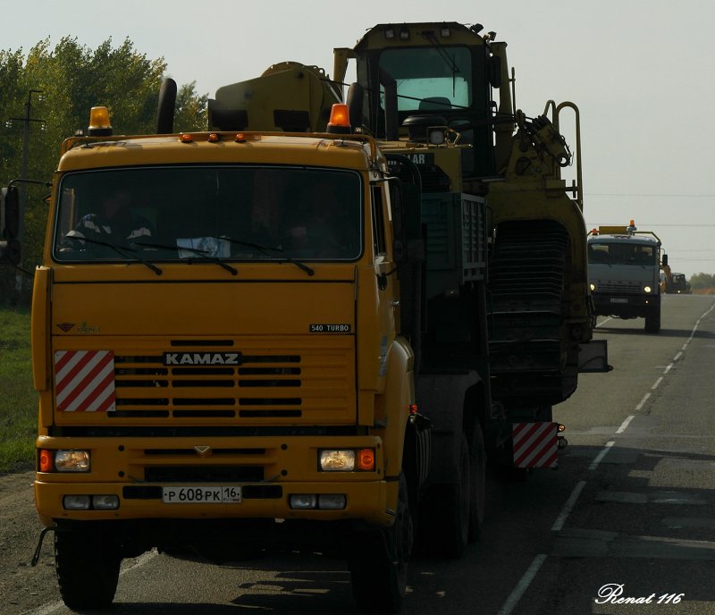 Седельный тягач КАМАЗ 65226