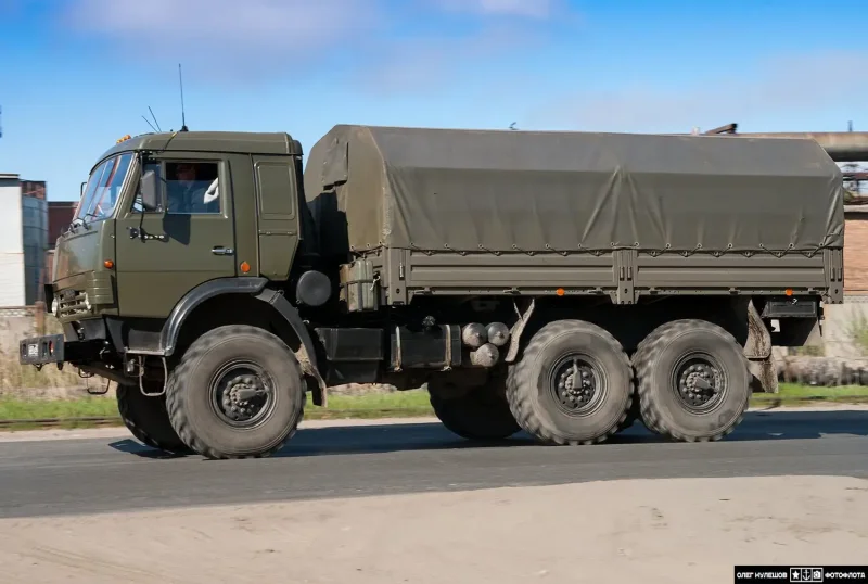 КАМАЗ 5350 водовозка Военная
