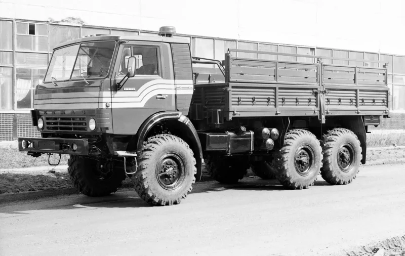 КАМАЗ 4310 армейский