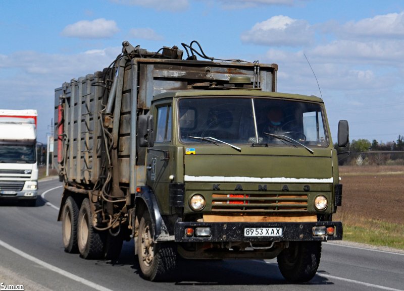 КАМАЗ военный бортовой 53213