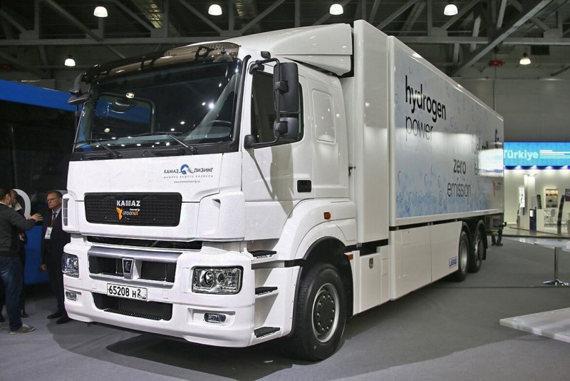 КАМАЗ 65208 кабина