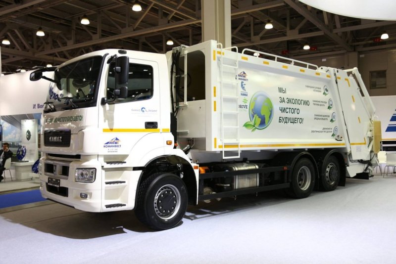 КАМАЗ 65208-s5