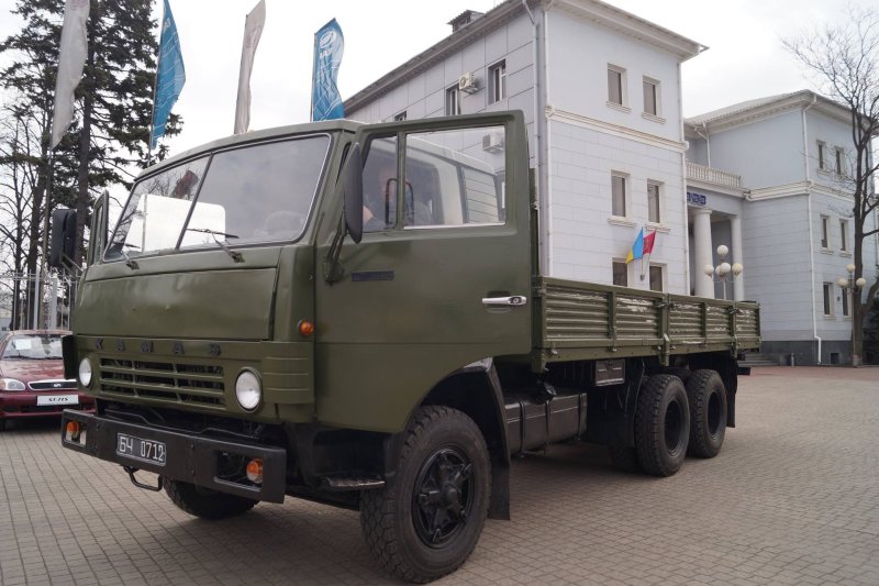 КАМАЗ 53212 военный