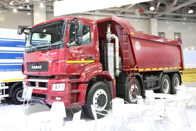 КАМАЗ 65208 салон