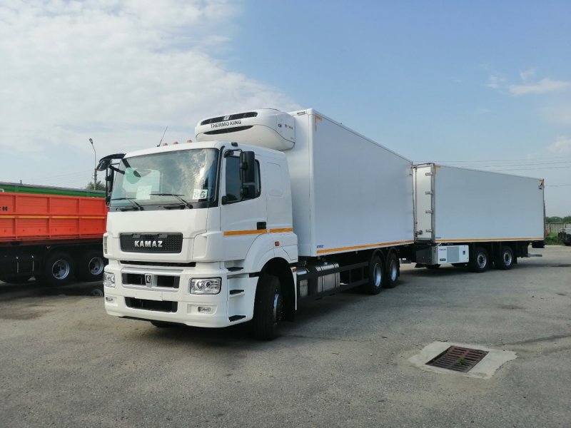 КАМАЗ 65208