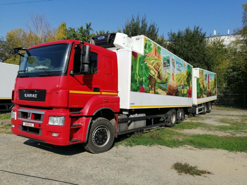 КАМАЗ 54901 красный