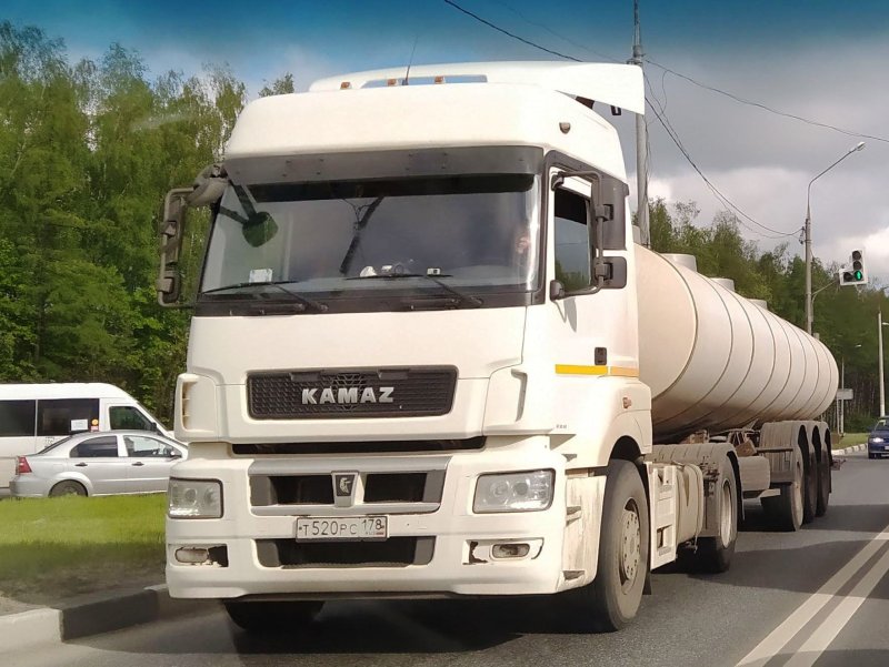 КАМАЗ 5490