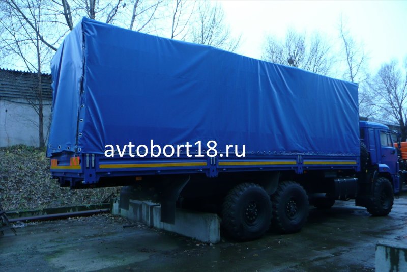 КАМАЗ 65117 бортовой с тентом
