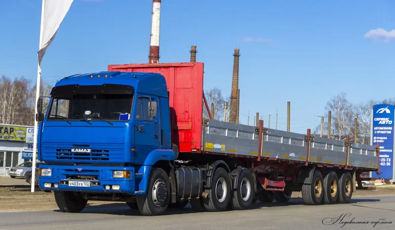 КАМАЗ-6460 седельный тягач