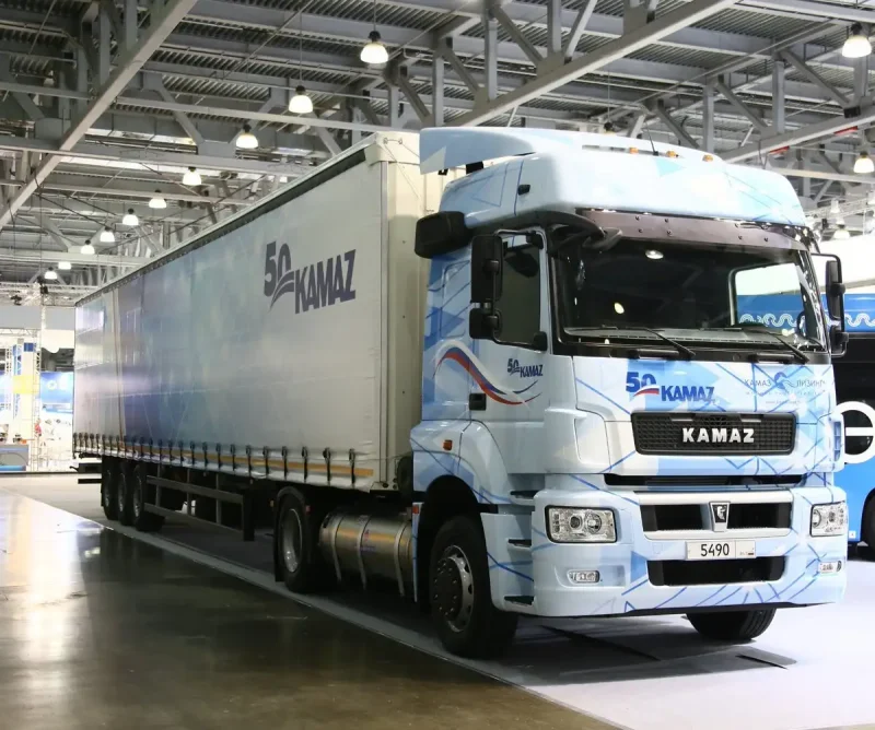 Новый КАМАЗ 65806