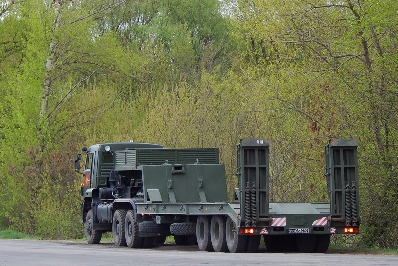 КАМАЗ трал военный 65225