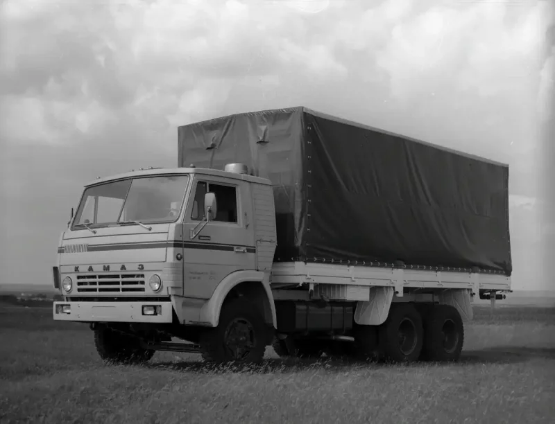 КАМАЗ 53212 бортовой