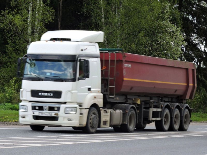 КАМАЗ 5490 С самосвальным полуприцепом