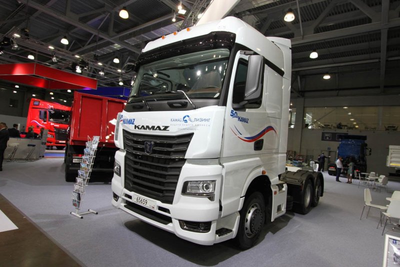 КАМАЗ 54901 кабина внутри