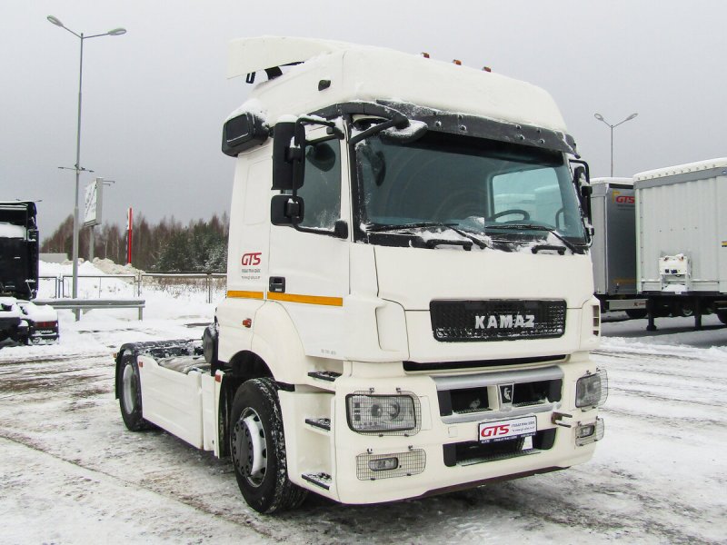КАМАЗ 5490 белый