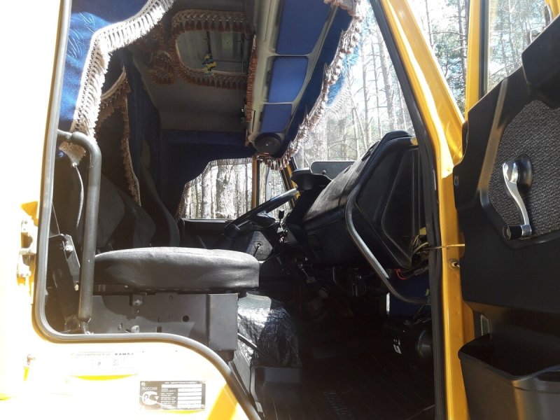 КАМАЗ 4308 со спальником