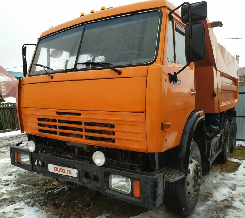 КАМАЗ оранжевый старый