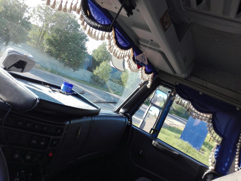 КАМАЗ 65117 салон