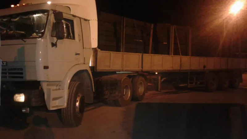 КАМАЗ 54105