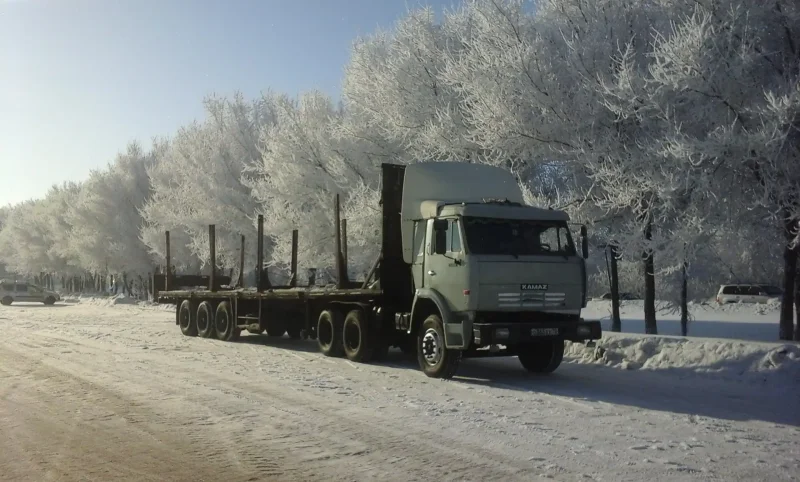 КАМАЗ 54105 С полуприцепом