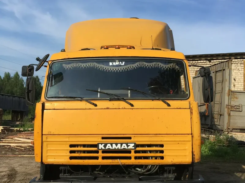 КАМАЗ 53212 контейнеровоз