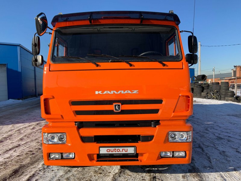 КАМАЗ 6520 тягач