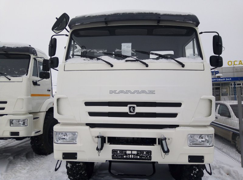 КАМАЗ 43118 белая кабина
