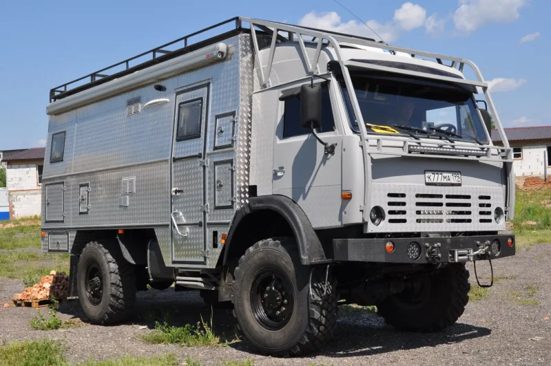 КАМАЗ 4326 армейский