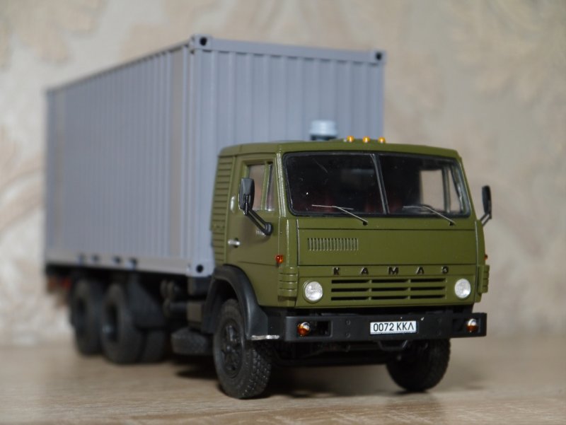 КАМАЗ 53212 контейнеровоз