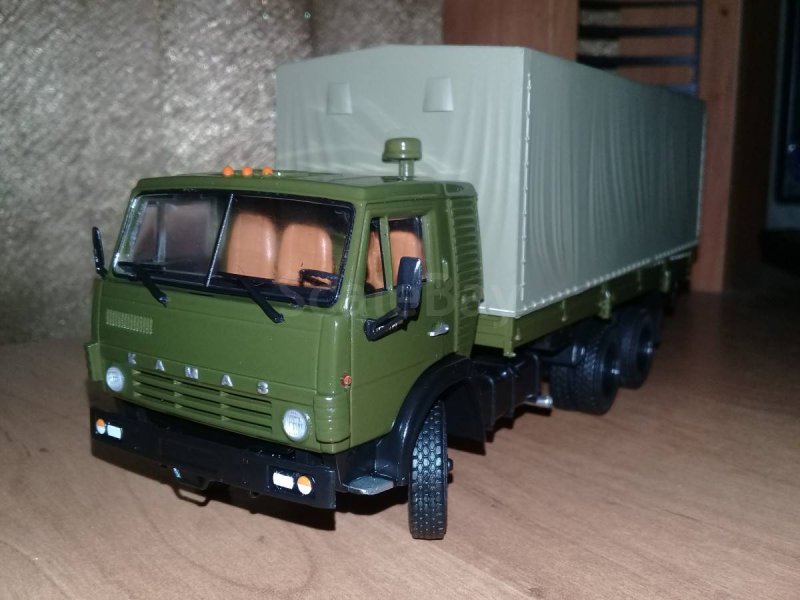Масштабные модели КАМАЗ 53212