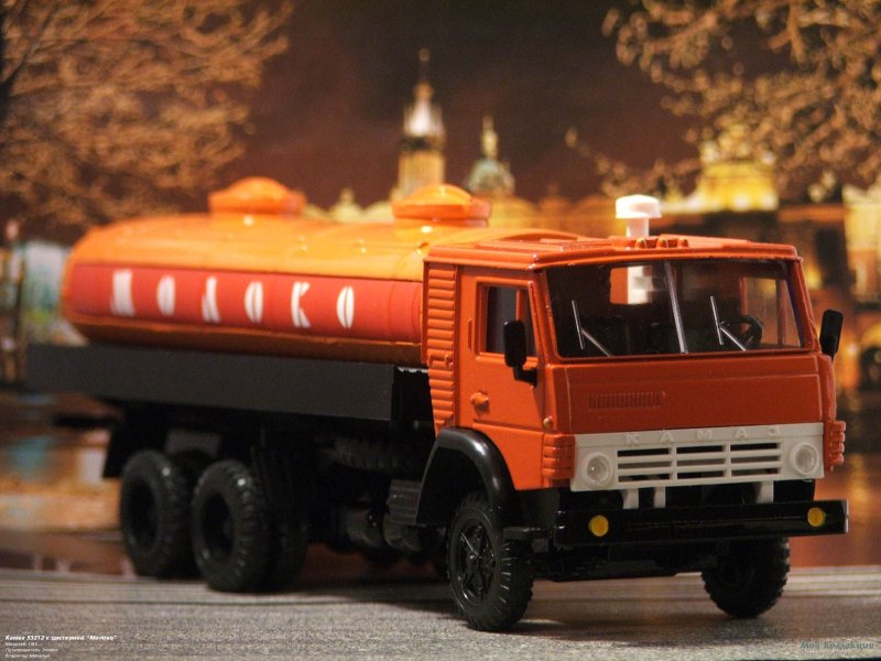 Модель КАМАЗ 53212 1 43 Автоистория
