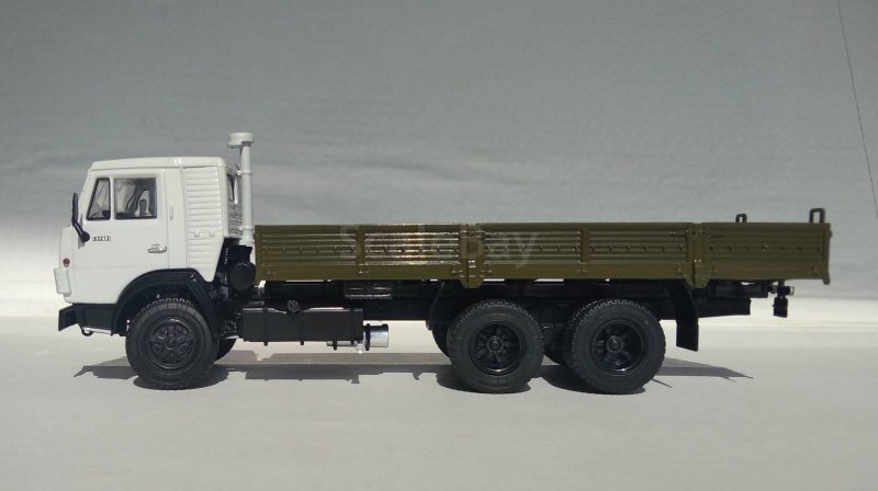 КАМАЗ 53212 контейнеровоз