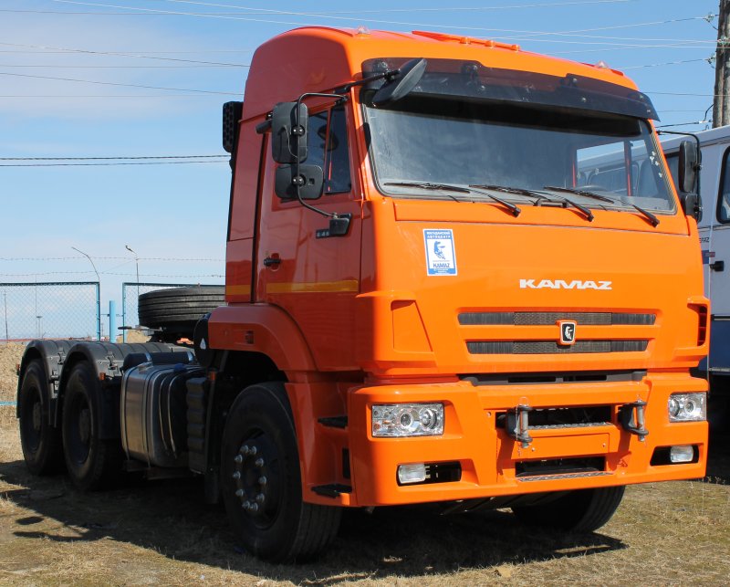 КАМАЗ 65115 армейский