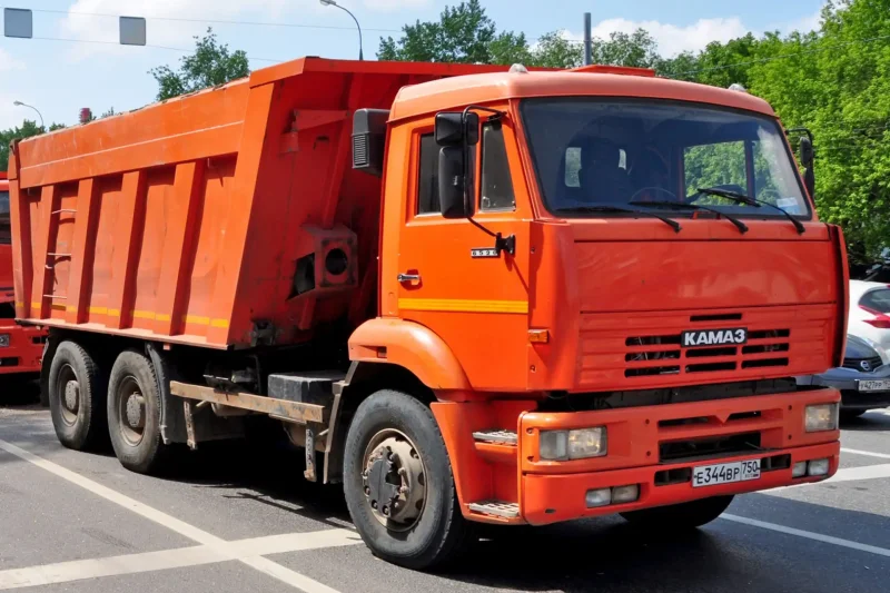 Грузовик КАМАЗ 65115