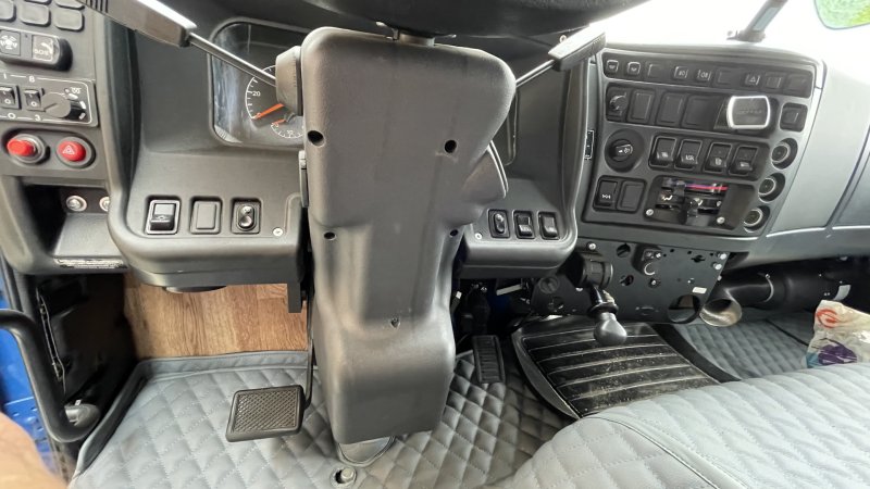 КАМАЗ 4308 кабина