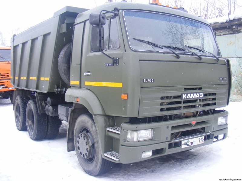 КАМАЗ 65115 самосвал со спальником