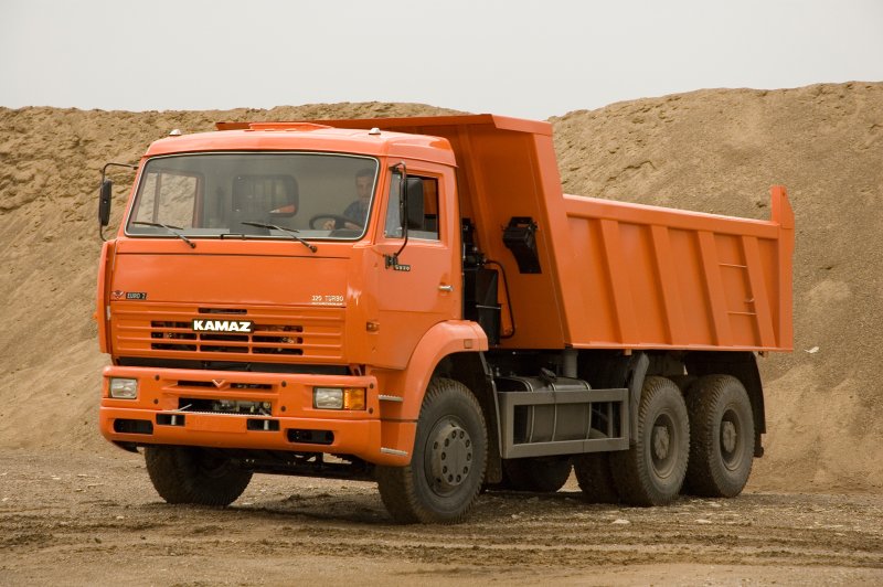 КАМАЗ 6520 старый