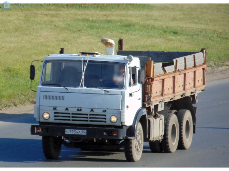 КАМАЗ самосвал хозяйственный 55 102