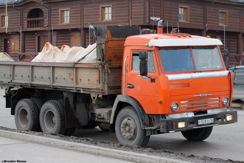 КАМАЗ 55102