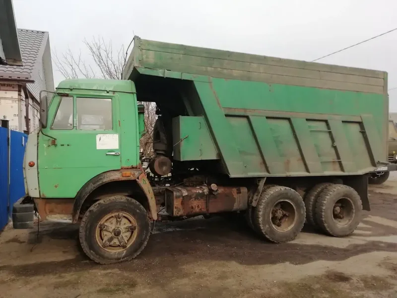 КАМАЗ 55111 самосвал зелёный