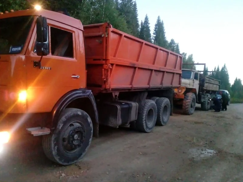 КАМАЗ 55102 рыжий