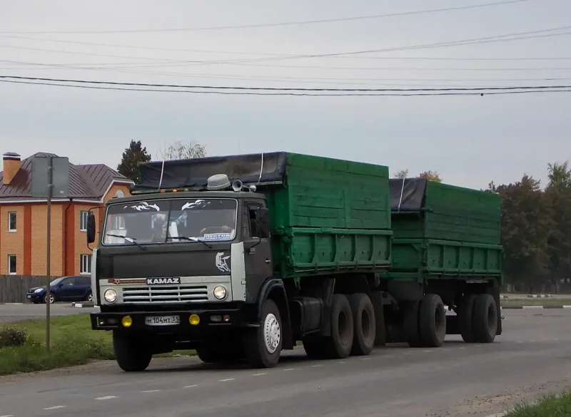 КАМАЗ 55102 зеленый