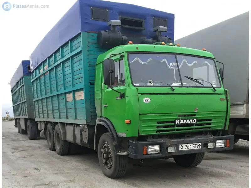 КАМАЗ 55102 сельхозник зеленый