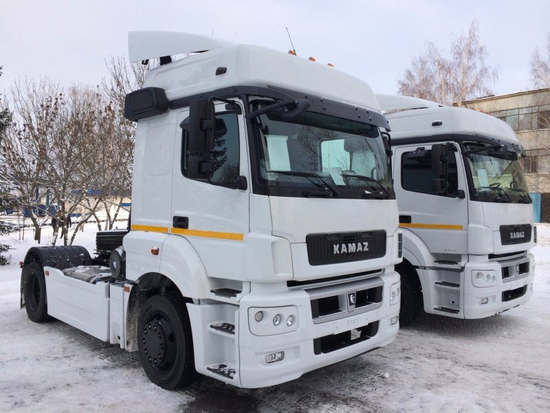 Новый КАМАЗ тягач 5490