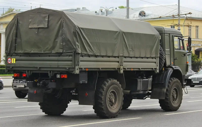 КАМАЗ 4350 Мустанг кабина