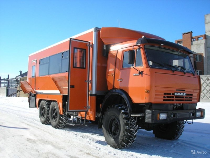 КАМАЗ 43118 вахтовый автобус