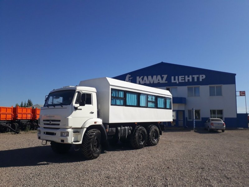 КАМАЗ шасси 43118 вахтовка