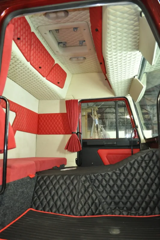Обшивка кабины Hyundai hd78