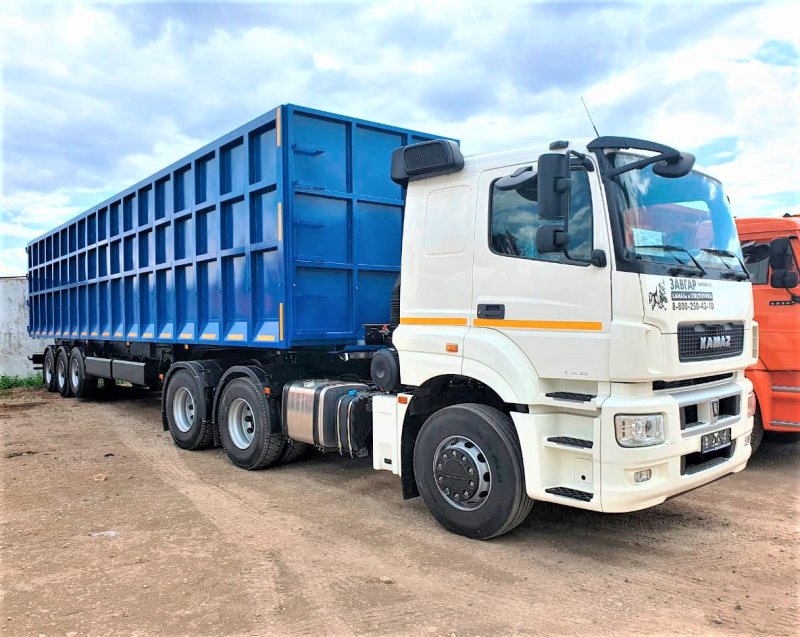 Тягач КАМАЗ 65206